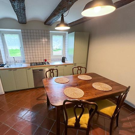 Casa Levis Apartment Biella Bagian luar foto