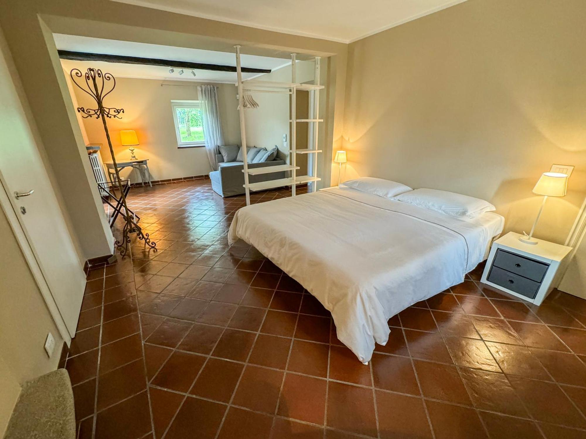 Casa Levis Apartment Biella Bagian luar foto