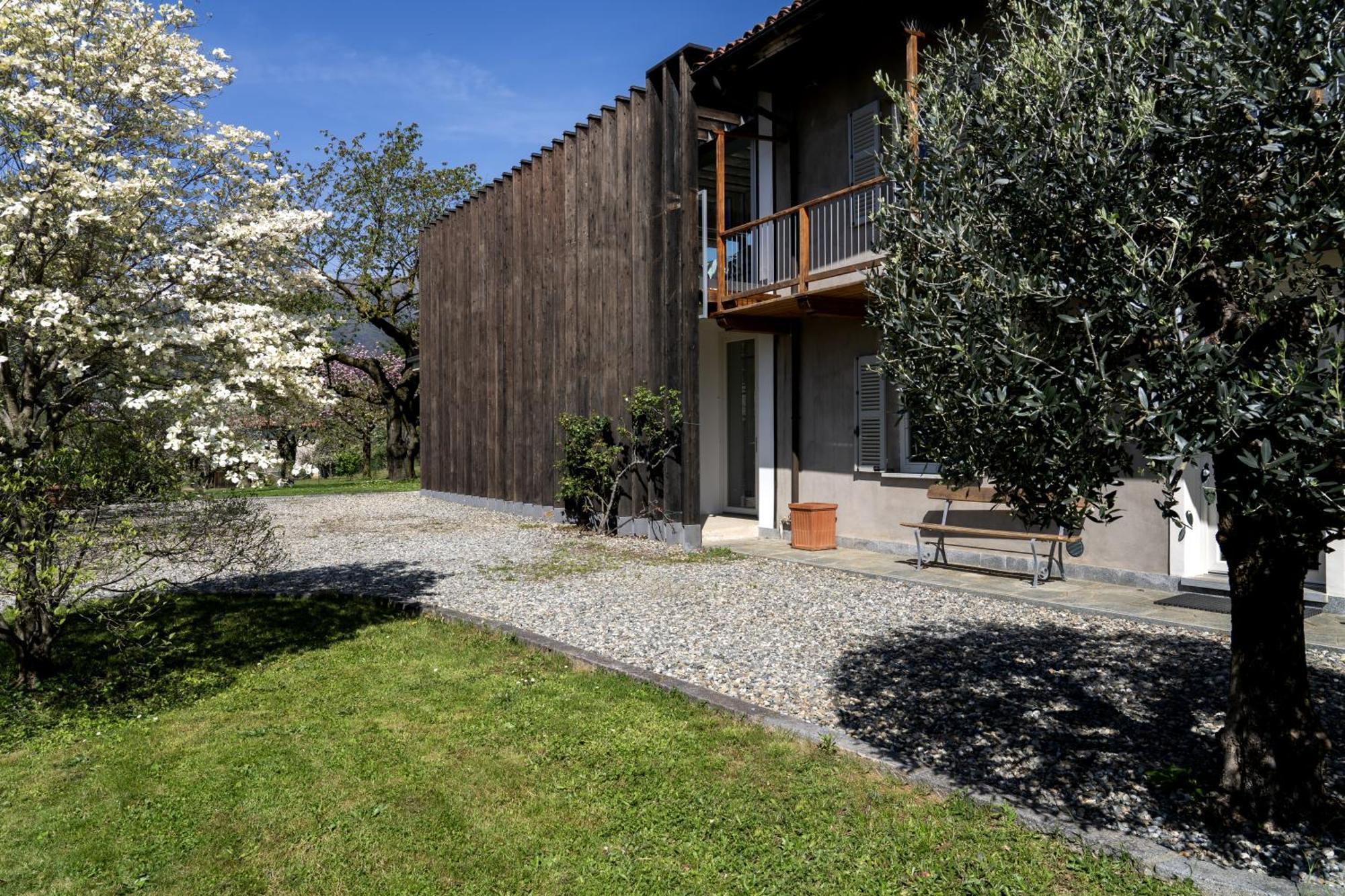 Casa Levis Apartment Biella Bagian luar foto